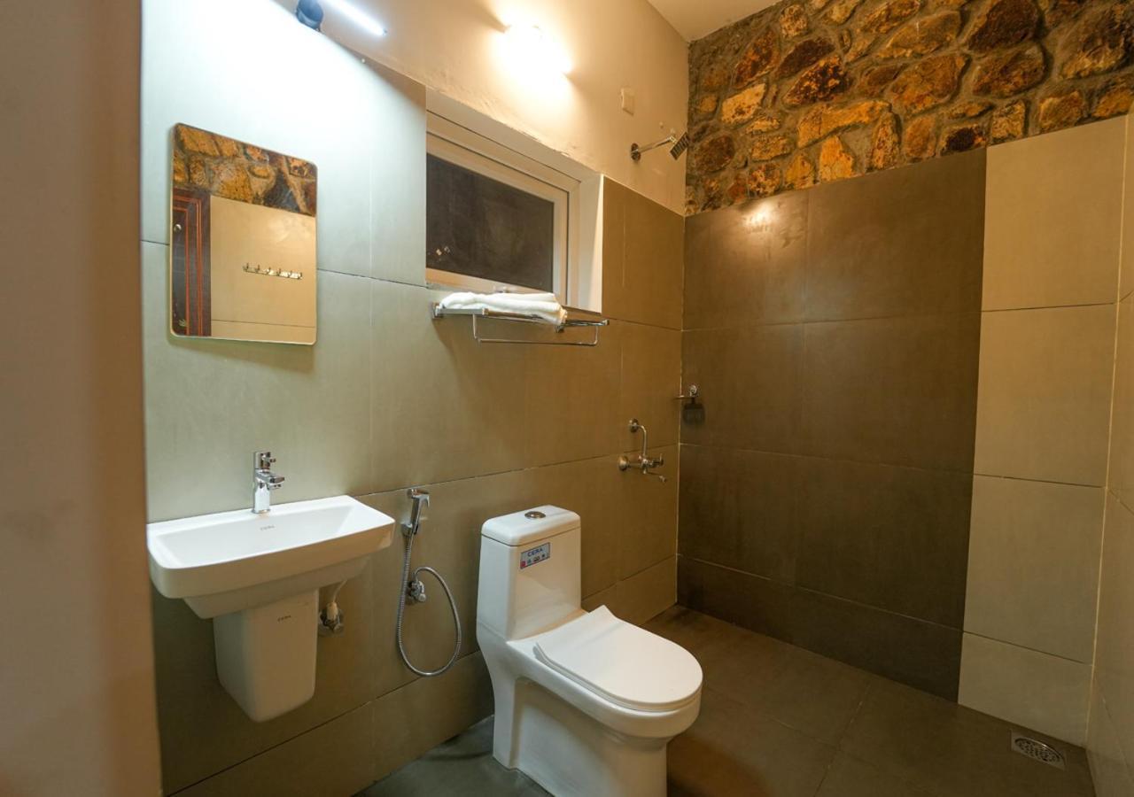 Tiyans Stone Castle Private Tea Villa Vagamon By Voye Homes エクステリア 写真