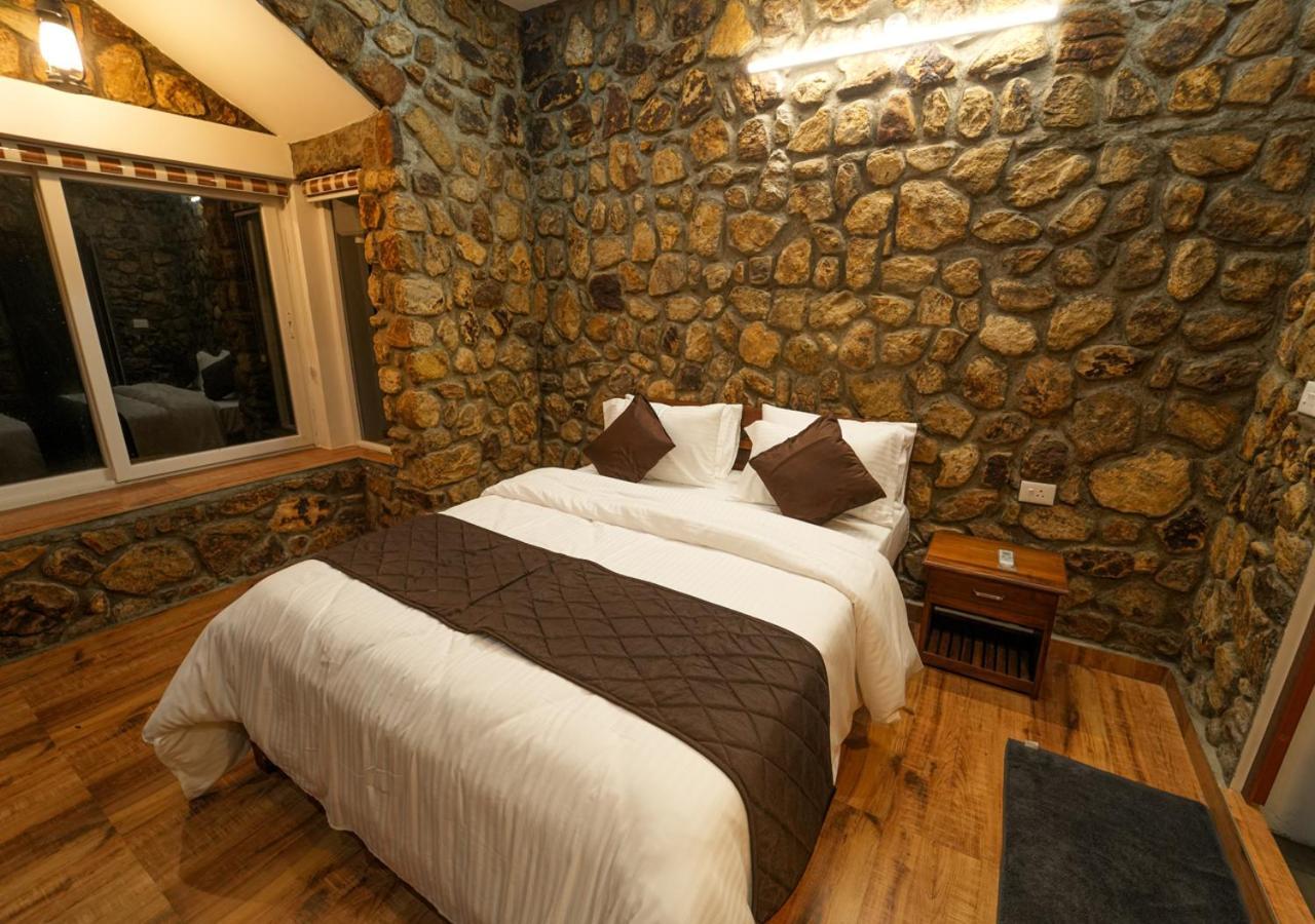 Tiyans Stone Castle Private Tea Villa Vagamon By Voye Homes エクステリア 写真