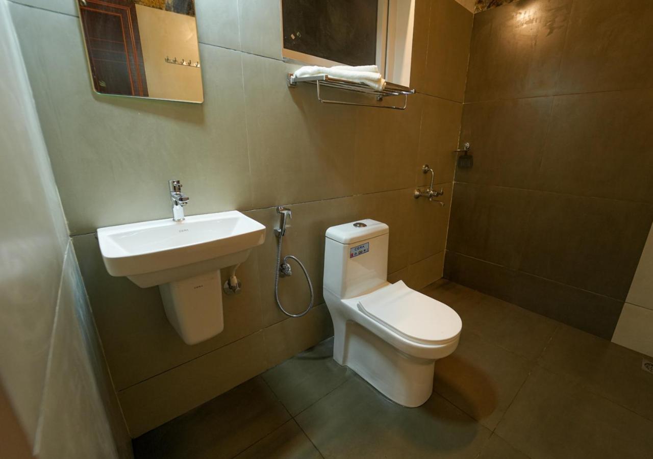 Tiyans Stone Castle Private Tea Villa Vagamon By Voye Homes エクステリア 写真