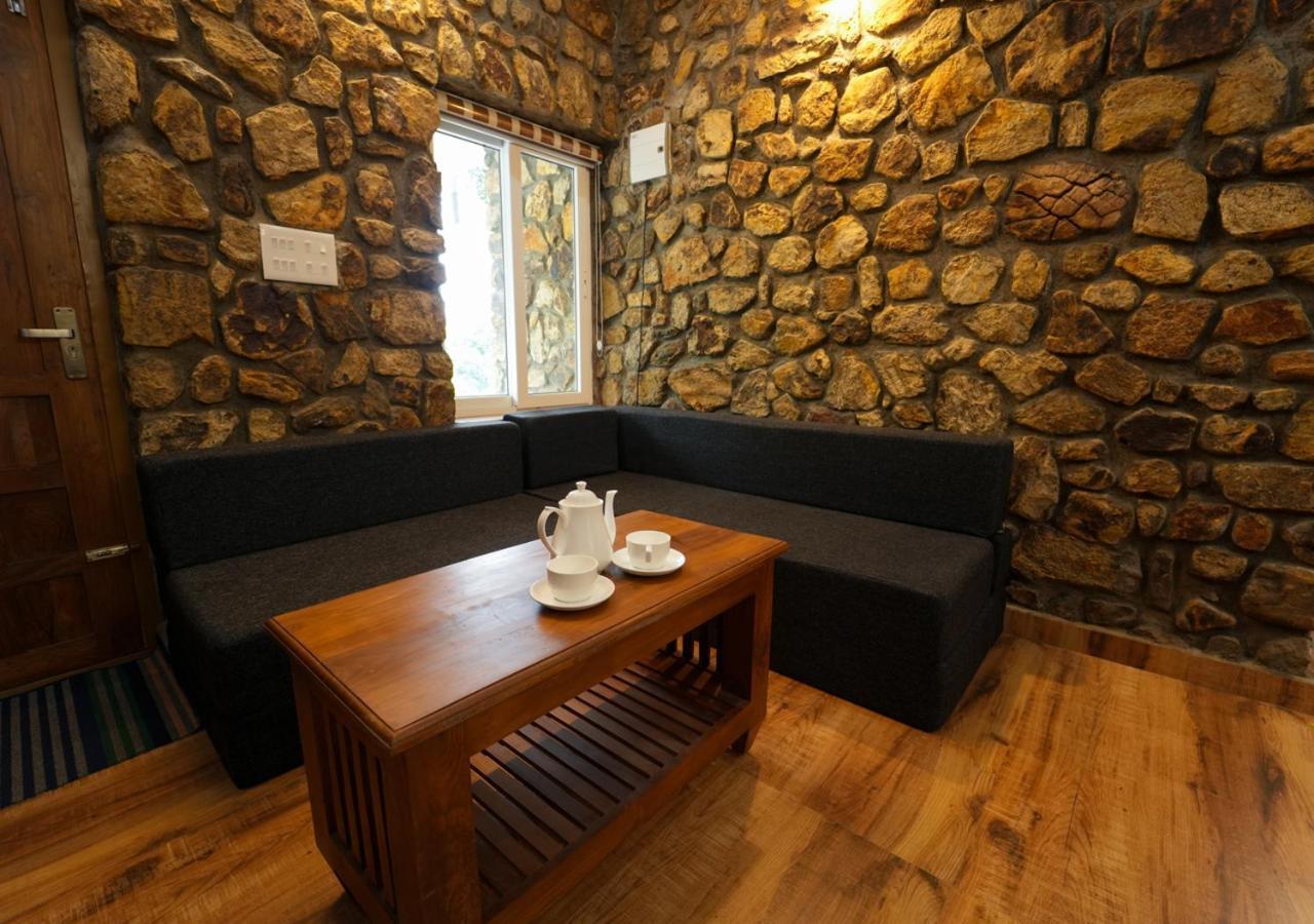 Tiyans Stone Castle Private Tea Villa Vagamon By Voye Homes エクステリア 写真