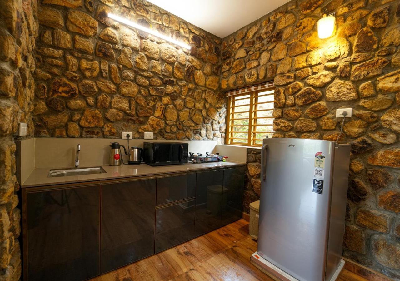 Tiyans Stone Castle Private Tea Villa Vagamon By Voye Homes エクステリア 写真