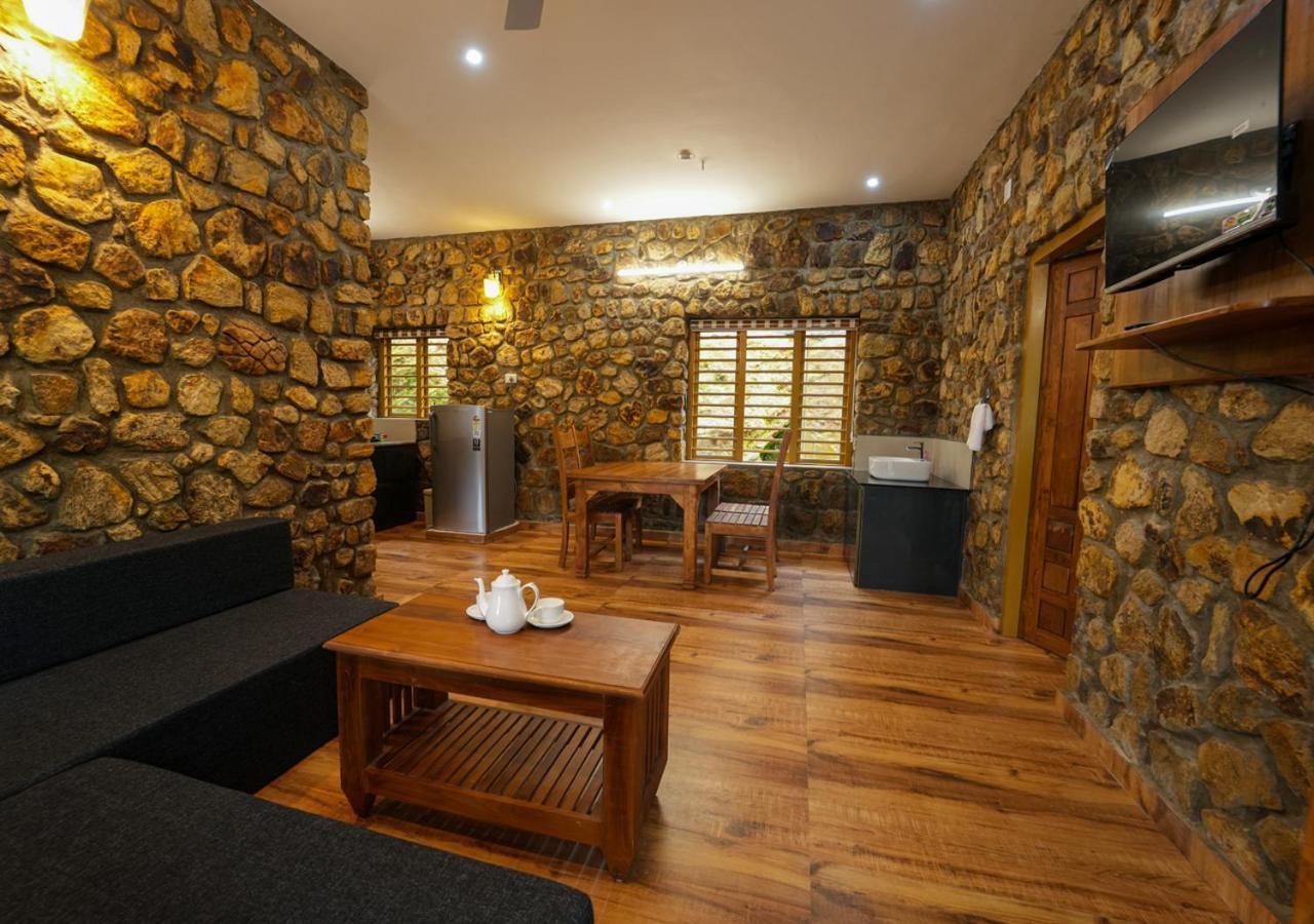 Tiyans Stone Castle Private Tea Villa Vagamon By Voye Homes エクステリア 写真